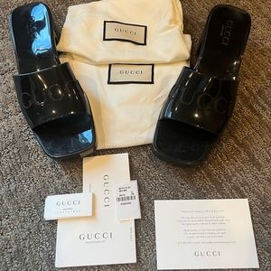 Authentic Gucci womens rubber slides size 38